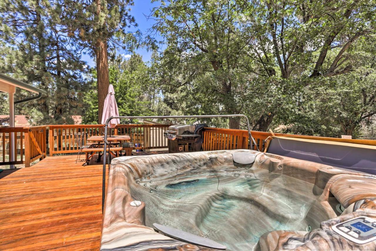 Big Bear Cabin With Deck And Hot Tub, Near Resorts! Big Bear Lake Buitenkant foto