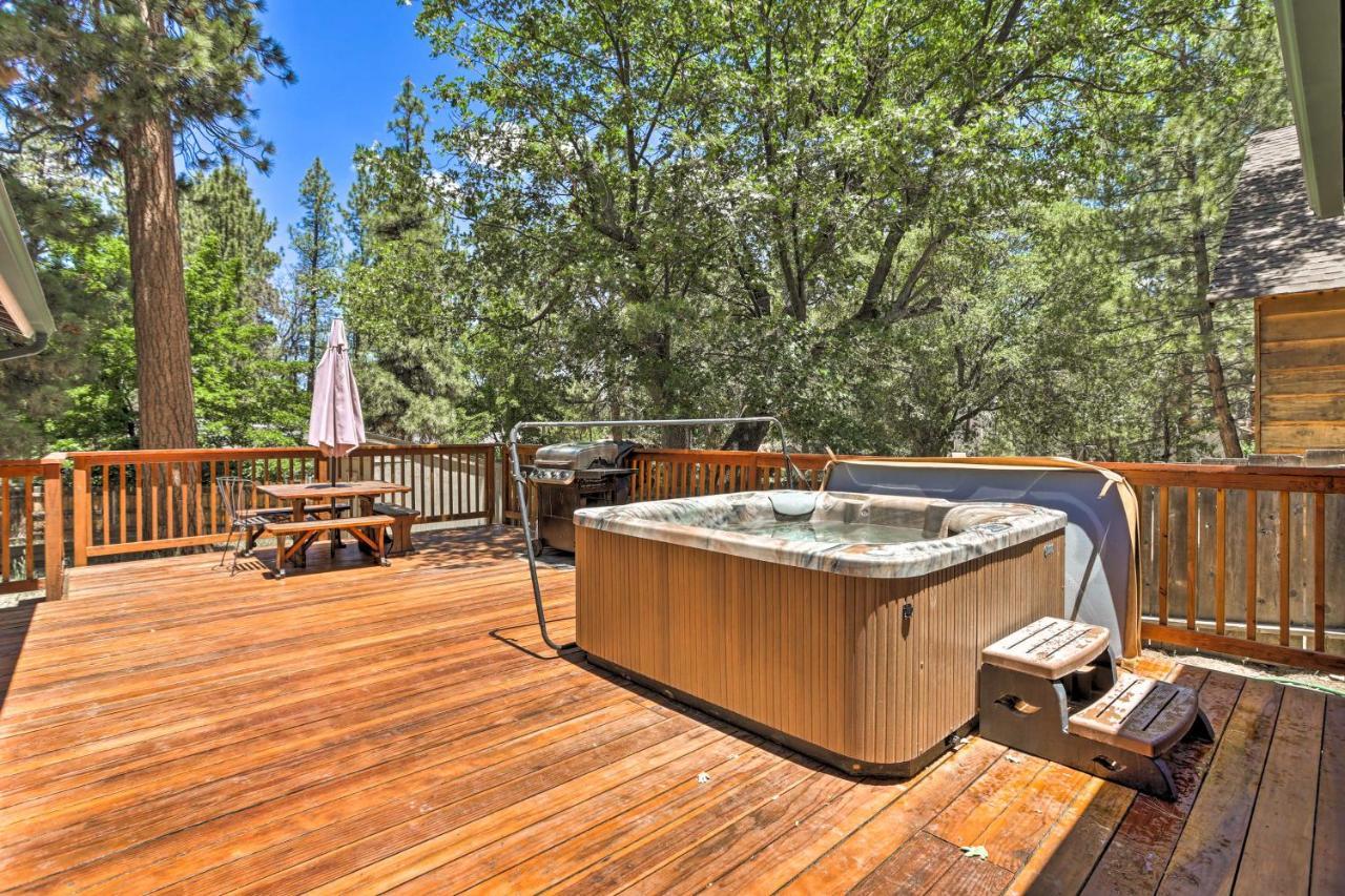 Big Bear Cabin With Deck And Hot Tub, Near Resorts! Big Bear Lake Buitenkant foto